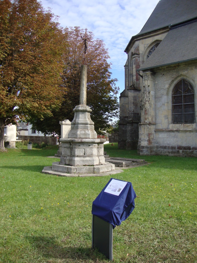 inauguration de la plaque Dumas près de l'église Saint-Aubin de Neuville-les-Dieppe (2)