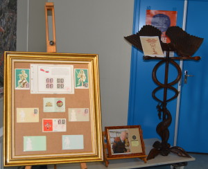 petite exposition sur les timbres postaux dieppois et le lutrin de F Miellot présentés aux Amys et Amyes (2)