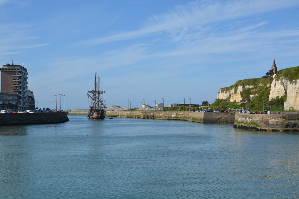 Arrivée d'El Galeon dans le port de Dieppe (1)