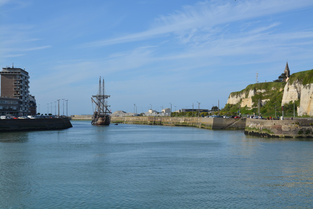 Arrivée d'El Galeon dans le port de Dieppe (1)