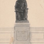 statue CSS d'abord dans le théâtre