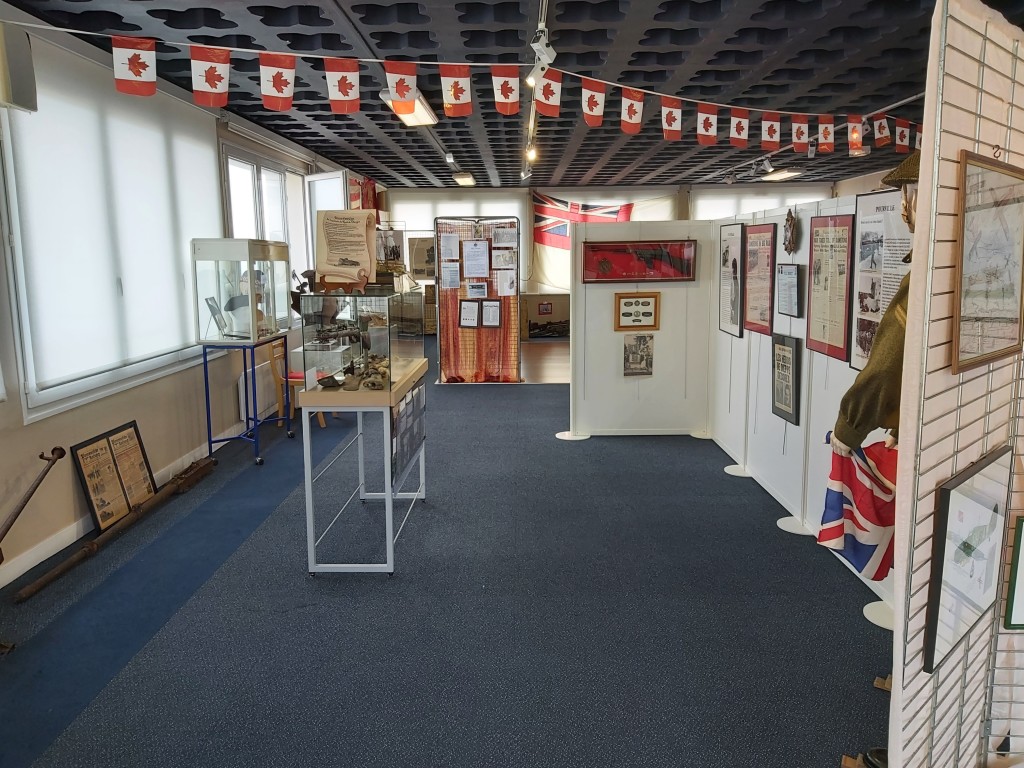 photos de la salle d'exposition (1)