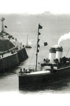 Reproduction CP 6 Marchand : Un navire de la Ligne Dieppe-Newhaven
