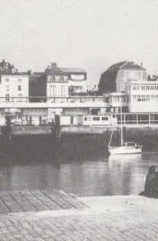Carte postale Marchand : la gare maritime